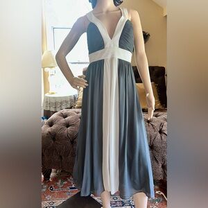 Max and Cleo 100% Silk Grey Halter Dress Sz 2 EUC